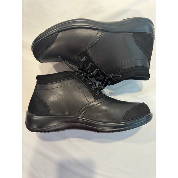 Ortho Feet Black Size 8 Wide Rosel Hands-Free Comfortable Leather Boot - Picture 3 of 16
